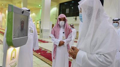 وزير الشؤون الإسلامية السعودي يتفقد المرافق بمنطقة المشاعر المقدسة قبل وصول الحجاج.. صور