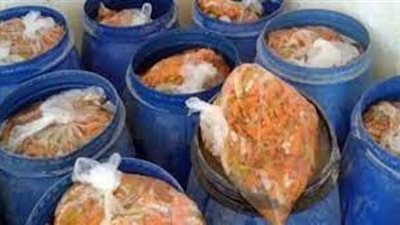 ضبط 20 طن ملح طعام ومخللات فاسدة في الإسماعيلية قبل عيد الأضحى ..صور
