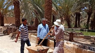 رئيس مركز ومدينة سيوة يتابع الأعمال الجارية ميدانياً بفرع مكتبة مصر بسيوة