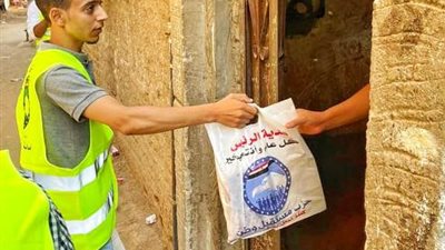 مستقبل وطن أسيوط يوزع لحوم على الأهالي احتفالا بعيد الأضحى المبارك..صور