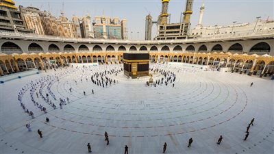 الحرم يستقبل أول فوج من المعتمرين بعد انتهاء موسم الحج.. صور