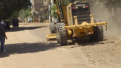 رفع ٦٧ طن اتربة ومخلفات فى حملات نظافة بإسنا جنوب الأقصر