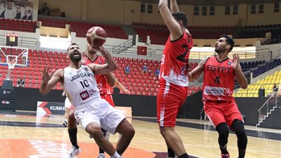منتخب مصر للسلة يواصل إنتصاراته ببطولة كأس الملك عبد الله ويهزم الأردن 
