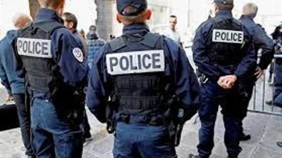 الشرطة الفرنسية تستعيد مجوهرات سطا عليها مسلح من دار