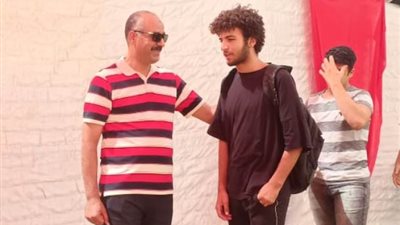 تباين أراء طلاب الشعبة الأدبية بالسويس حول إمتحان اللغة الانجليزية