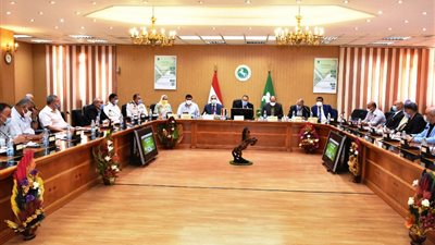 محافظ الشرقية يؤكد: تحصيل 301 مليون جنيه من المعتدين على اراضى الدولة