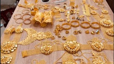 جمارك المطار تحبط محاولة تهريب كمية كبيرة من المشغولات الذهبية مع راكبة