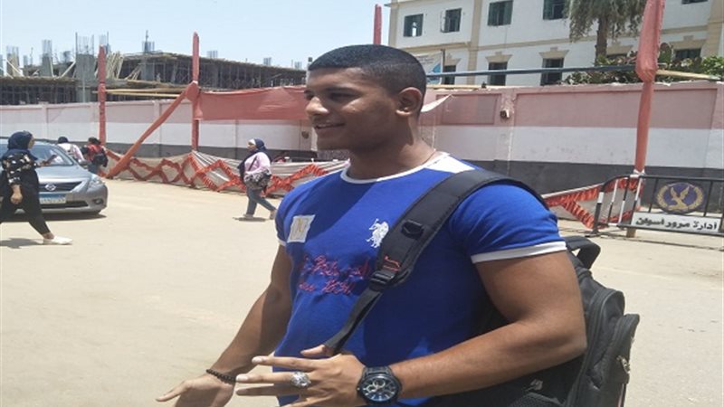 طلاب الثانوية العامة