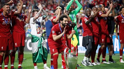 مفاجأة .. ليفربول يقرر تعديل عقد محمد صلاح ويمنحه أعلى راتب فى تاريخ النادى