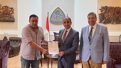 محمد فكرى مديرا للشئون المالية بمستشفيات جامعة الزقازيق