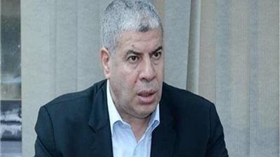 الشناوى على دكة بدلاء الاهلى امام شبيبة الساورة