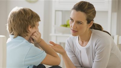 5 عادات خاطئة توقف عن فعلها مع أطفالك