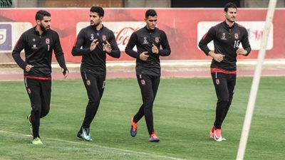 برنامج مكثف لحارس الأهلي للحاق بمباراة القمة