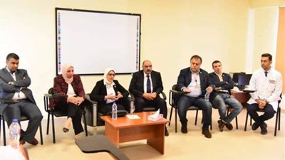 وزيرة الصحة : تؤكد على جاهزية مستشفي 