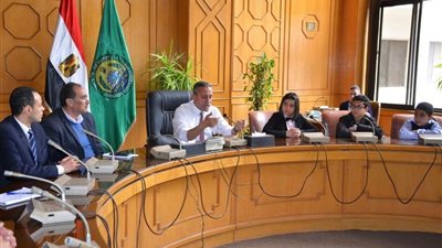 محافظ الاسماعيلية : كل الدعم والمساندة لرعاية الموهوبين والمتميزين علميا