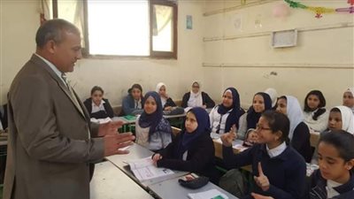 مدير تعليم الخصوص يتفقد مجمع الخصوص ويشيد بمستوي الطلاب