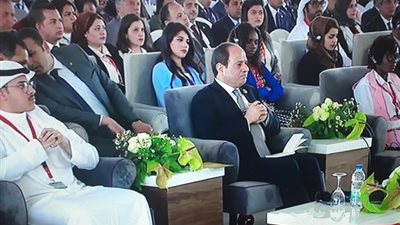 السيسى يقترح الاستفادة من عقول الشباب الإفريقى خارج القارة