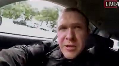 منفذ هجوم مسجدي نيوزيلندا يواجه تهديدات بالقتل داخل محبسه