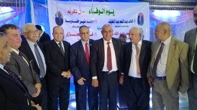 تعليم الجيزة تكرم القيادات المحالين للمعاش فى يوم الوفاء