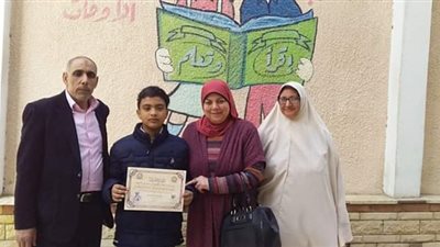 تعليم الخانكة يكرم حفظة آلقرآن الكريم