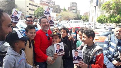 دعاية رمزية ومختلفة للفنان ايهاب فهمى فى انتخابات المهن التمثيلية.. صور