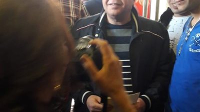 القرموطى يدلى بصوته فى انتخابات الممثلين .. صور