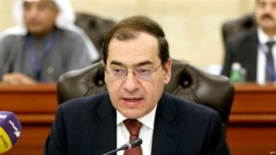 الملا يطالب بالتركيز على مشروعات التفتيش الهندسي و خدمات الدعم الفني بشركات قطاع البترول