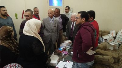 وكيل وزارة الصحة يدفع بالفرق المتحركة للجمعية الخيرية لأبناء الصعيد بالصالحية