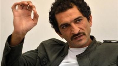بلاغ ضد عمرو واكد يتهمه بالتحريض على الدولة والاستقواء بالخارج