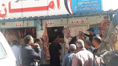 كميات إضافية من اللحوم بمنافذ أمان بقويسنا .... صـور
