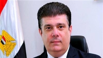 نادية مبروك رئيسا لصوت القاهرة ومحمد نوار رئيسا للاذاعة المصرية