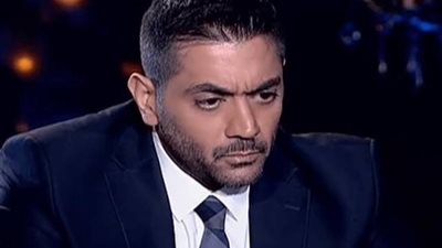 احمد فلوكس بعد تعرض أيمان البحر درويش لأزمة صحية 