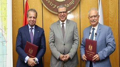 سعفان يشهد اتفاقية تعاون مع 
