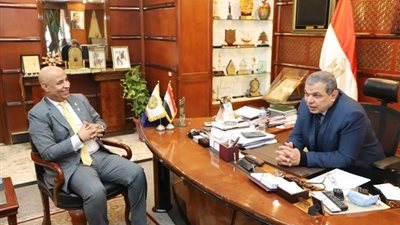 سعفان يلتقي نائب الاتحاد العام للمصريين بالسعودية