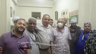 وكيل لجنة الخطة والموازنة يلتقى أهالى أسيوط