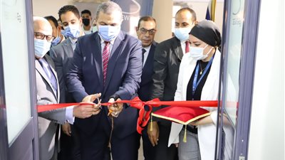 سعفان والغضبان يفتتحان مركز تدريب ضفائر السيارات وخدمة الشباك الواحد ومعمل اللغات.. صور