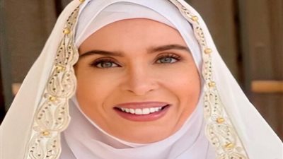 دينا تكشف عن دورها فى 