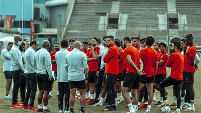 مران الأهلي.. موسيماني يحاضر اللاعبين بالفيديو استعدادًا لمباراة الجونة