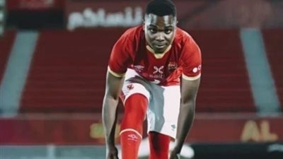 ميكيسوني معلقاً على توقيعه للأهلي.. يشرفني الانضمام لأفضل ناد بأفريقيا