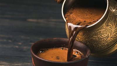 دراسة: تناول 3 أكواب من القهوة يوميا يحميك من أمراض القلب
