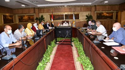 محافظ الغربية يناقش مع رؤساء المدن والاحياء الاستعدادات لموسم الأمطار