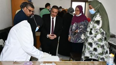 خطة شاملة بجامعة قناة السويس للتطعيم ضد كورونا..صور