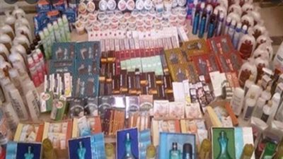 ضبط 484 عبوة مستحضرات تجميل مع راكب قادم من بيروت