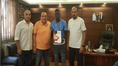 المقاولون العرب يتعاقد مع الموريتاني مامادو نياس لمدة 3 مواسم