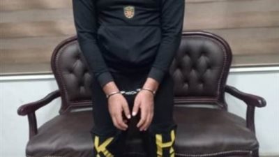 قبل الإبلاغ عن الواقعة .. ضبط عاطل سرق سائق توك توك بالإكراه فى القاهرة