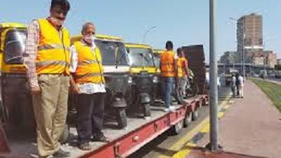سحب التكاتك التى تتجاوز الخطوط الحمراء بالاسكندرية
