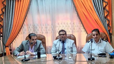 مدير التعليم بجنوب سيناء يتابع امتحانات الدور الثاني للثانوية العامة