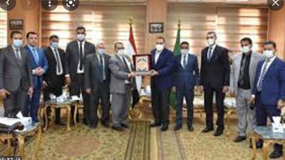محافظ الشرقية يلتقي نقيب محامين شمال الشرقية بمكتبه بالديوان العام