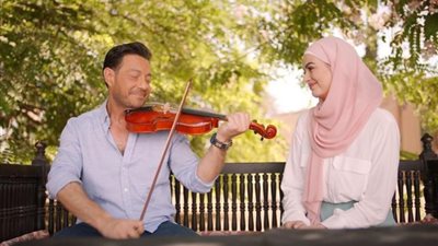 بالكمنجة .. أحمد زاهر يروج للحلقة الأخيرة من 