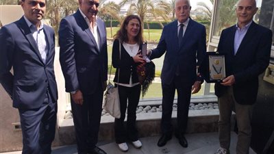 فودة يلتقي وفد شركة إيني الايطالية للبترول لتفعيل المشاركة الاجتماعية لصالح اهالي محافظة جنوب سيناء
